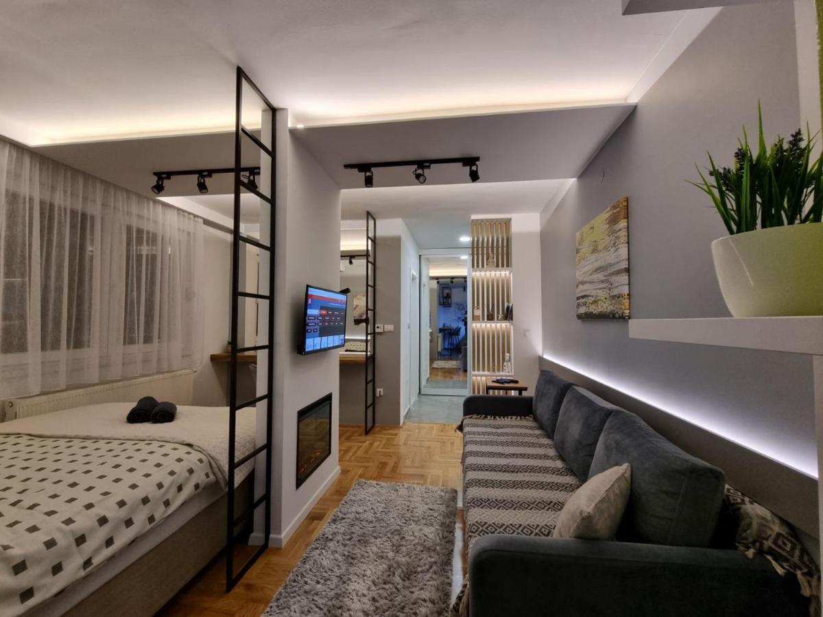 Apartament Golden Lux 1 *