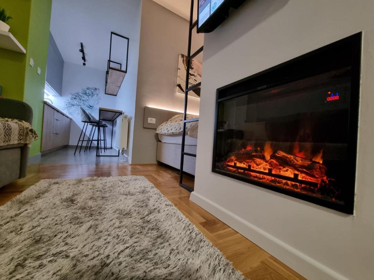 Apartament Golden Lux 1 *
